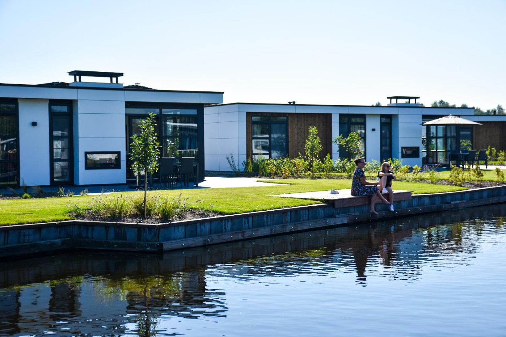 Marinapark Residentie Nieuw Loosdrecht Vila Exterior foto
